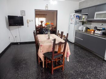 Casa en venta con pileta y quincho – Zona Shopping La Paz, Paraná