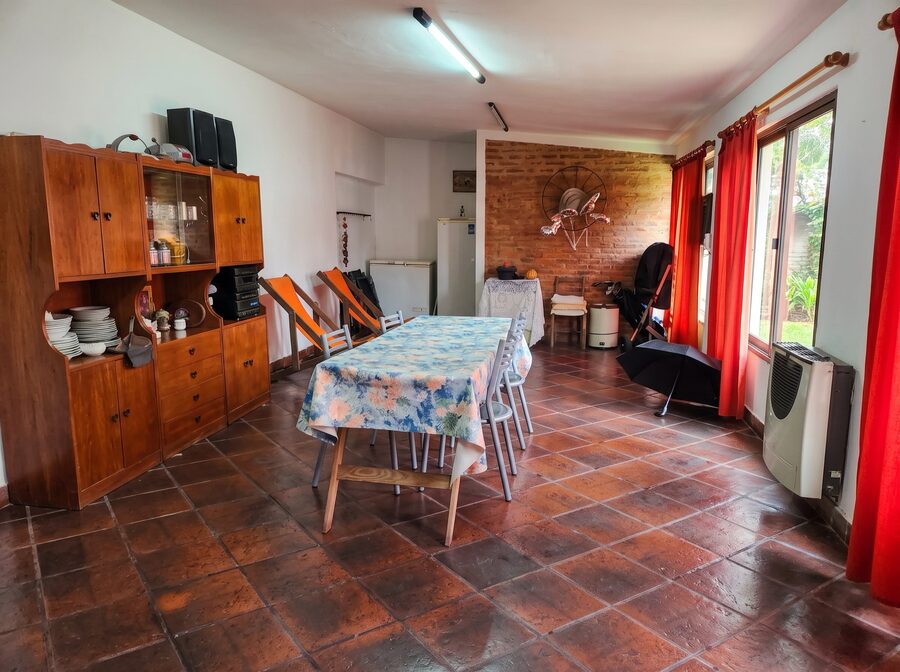 Casa en venta con pileta y quincho – Zona Shopping La Paz, Paraná