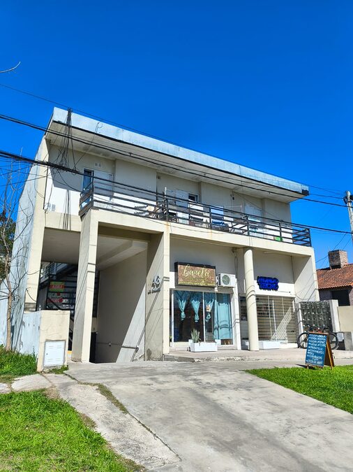 Departamento con cochera en venta Oro Verde