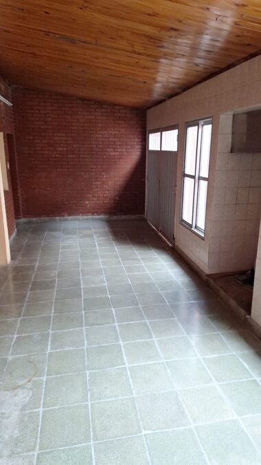 VENDO CASA 2 DEPARTAMENTOS