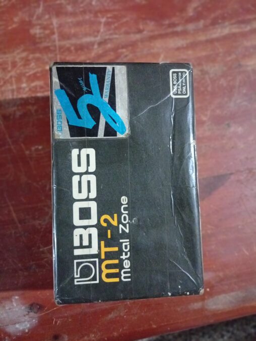 BOSS Metal Zone MT-2