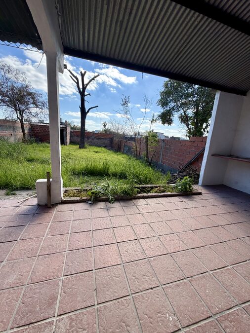 Dueño vende casa