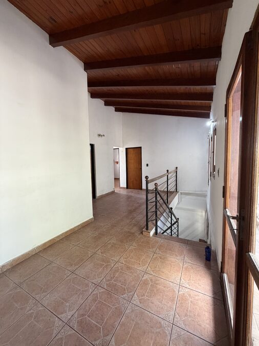 Dueño vende casa