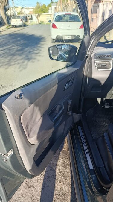 VENDO VW CROSSFOX MOD. 2011