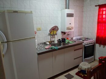 Alquilo dúplex amoblado en calle Ayacucho (detrás de la escuela Hogar)