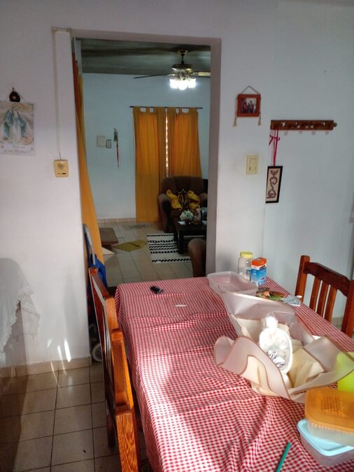 Alquilo dúplex amoblado en calle Ayacucho (detrás de la escuela Hogar)