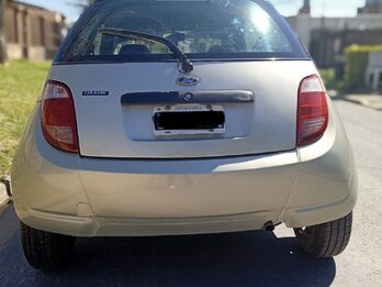 Vendo Ford ka