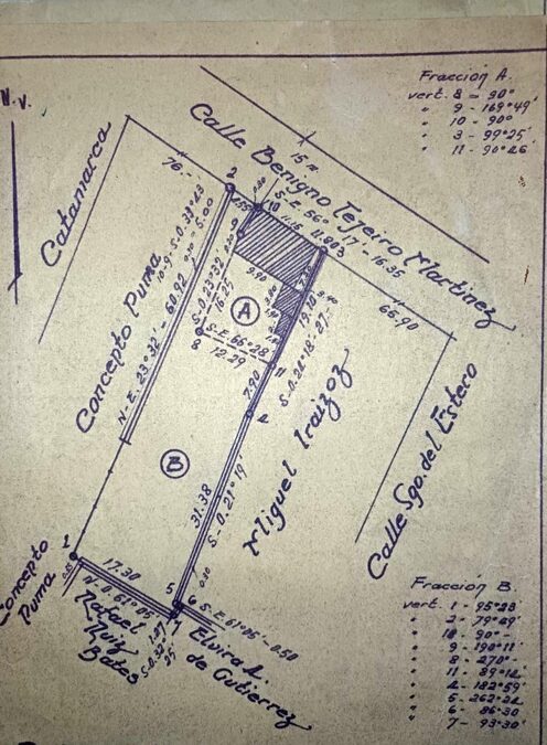 Vende Casa con gran terreno sobre calle Tejeiro Martinez