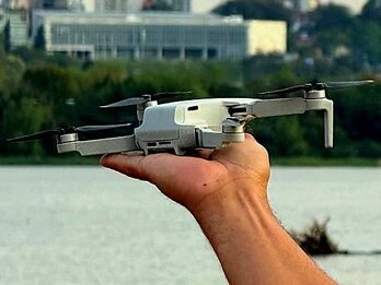 Dron DJI Mini 2 SE — Cámara 4K Ultra HD — ¡Excelente estado!