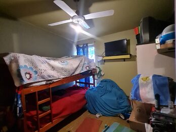 Casa par habitar y reciclar. Muy linda zona