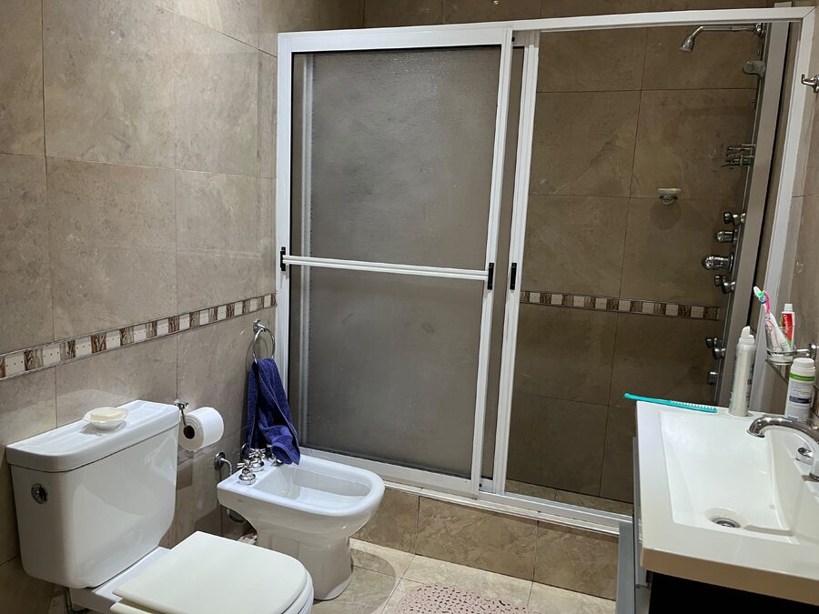 se vende casa zona Parque Gazzano