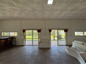 CASA QUINTA CON PISCINA Y AMPLIO TERRENO - SAUCE MONTRULL- BARRIO EL MOLINO