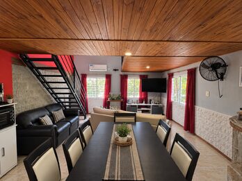 CASA QUINTA CON PISCINA Y AMPLIO TERRENO - SAUCE MONTRULL- BARRIO EL MOLINO