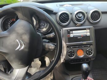 VENDO CITROEN C3 VTI FEEL 2018 CAJA AUTOMÁTICA 158.000 KM. UNICA DUEÑA. EXCELENTE ESTADO.