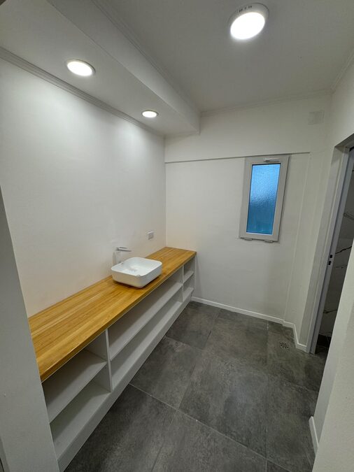 VENDO CASA A ESTRENAR DE 3 DORMITORIOS ZONA SEMINARIO