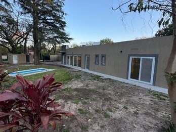 VENDO CASA NUEVA DE 3 DORMITORIOS ZONA SEMINARIO