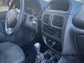 🚗 Renault Clio Mío 1.2 Confort 5p (2014) – Único Dueño