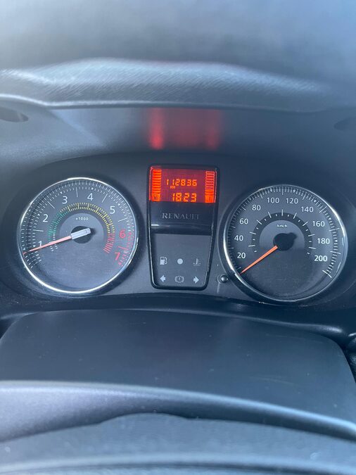 🚗 Renault Clio Mío 1.2 Confort 5p (2014) – Único Dueño