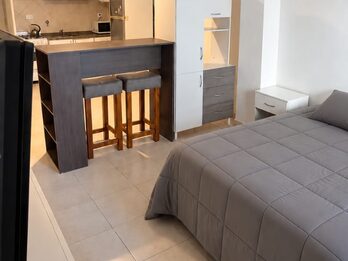 MONOAMBIENTE AMOBLADO EN VENTA CALLE MEXICO AL 500