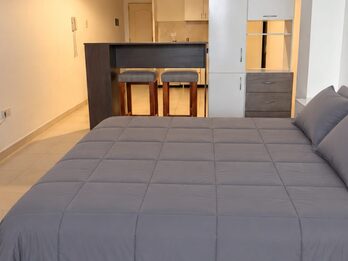 MONOAMBIENTE AMOBLADO EN VENTA CALLE MEXICO AL 500