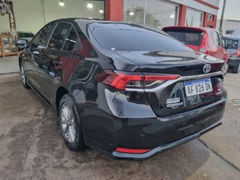 Corolla Xei Heb Ecvt 1.8 2023 64.000km. Vendo o permuto mayor-menor