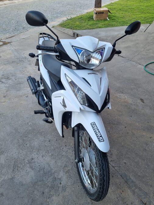 Honda Wave 110cc 2025 4.000km. Vendo o permuto mayor-menor