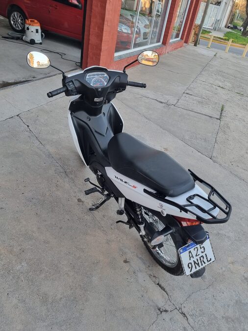 Honda Wave 110cc 2025 4.000km. Vendo o permuto mayor-menor