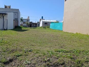 TERRENO EN SAN BENITO. BARRIO SOLVENCIA