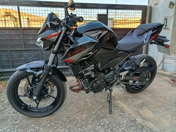 Vendo Kawasaki Z400