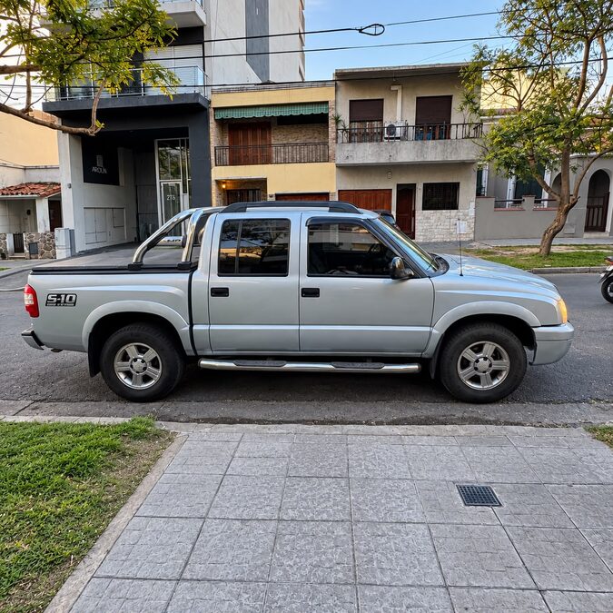 CHEVROLET S10 2.8TD DC 4X2 DLX ELECTRONIC - AÑO 2.012