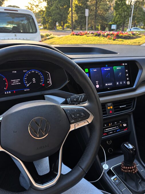 VOLKSWAGEN TAOS 250 TSI COMFORTLINE AT L/24 - AÑO 2.025