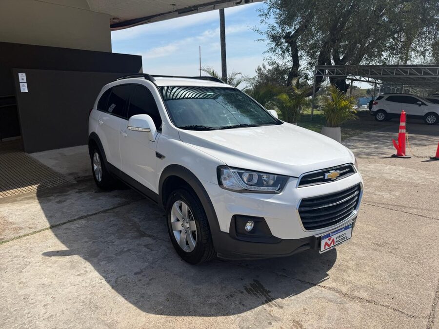 CHEVROLET CAPTIVA 2.4 LS. Recibo vehículos menor y mayor valor