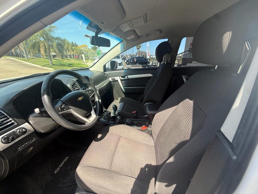 CHEVROLET CAPTIVA 2.4 LS. Recibo vehículos menor y mayor valor