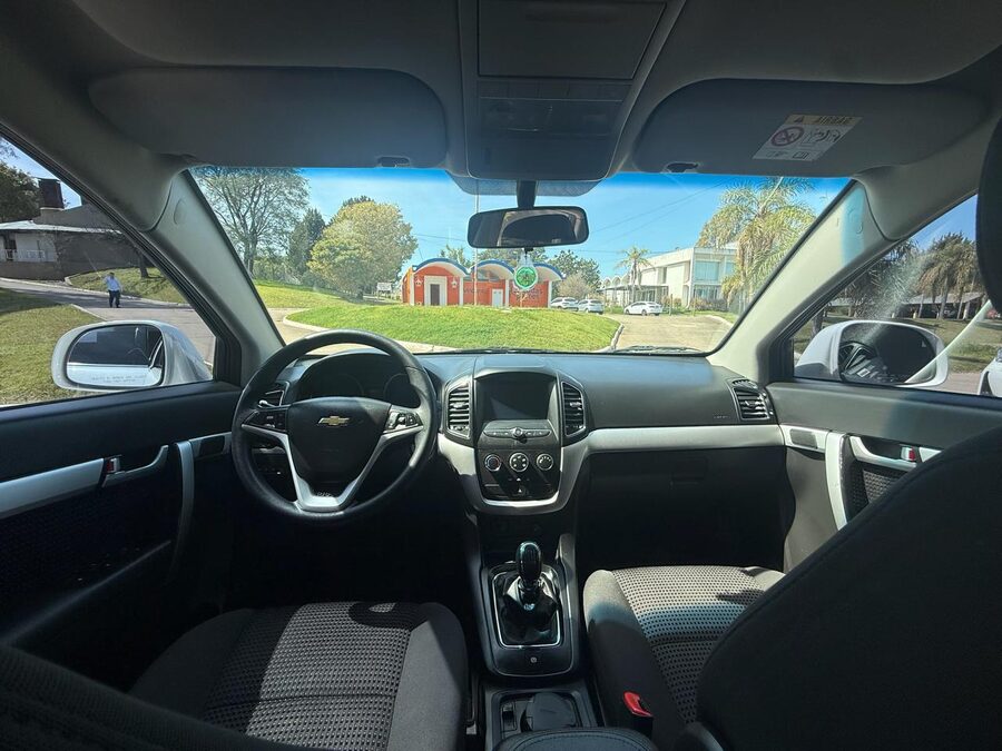 CHEVROLET CAPTIVA 2.4 LS. Recibo vehículos menor y mayor valor