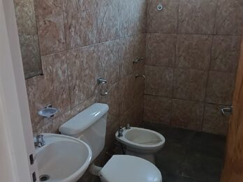 Casa en alquiler – Calle Luis Palma 2040