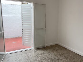 Dpto en PB con cochera en alquiler en Parana - Laprida al 700