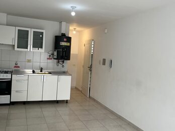 Alquilo Monoambiente zona Centro