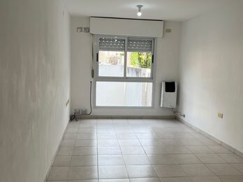 Alquilo Monoambiente zona Centro