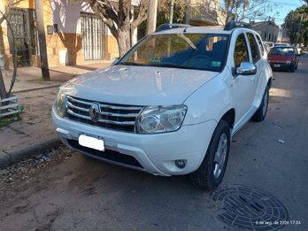 Duster Luxe 4X2  2.0 mod 2013