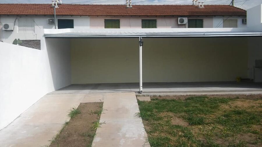 Casa 3 dormitorios brig lopez 1723