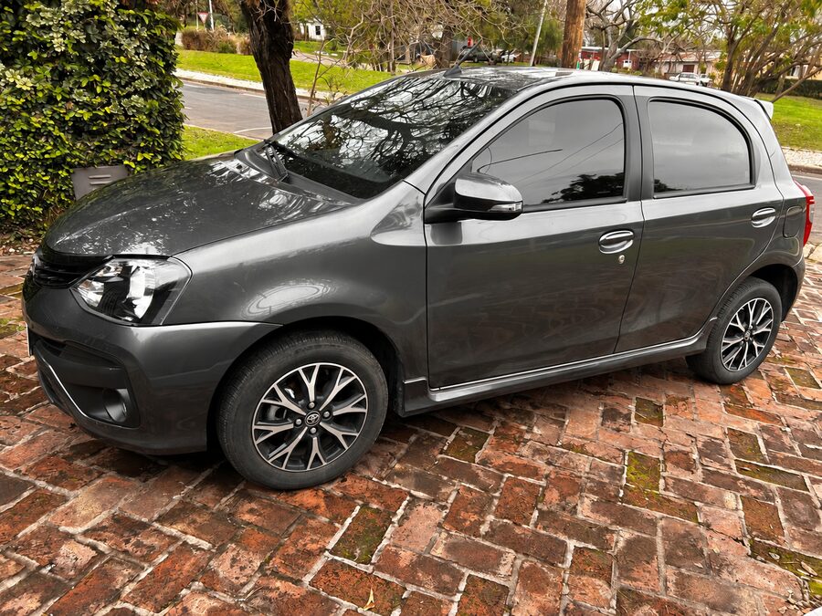 Toyota Etios XLS 1.5 2021 – 23.800 km – Excelente estado