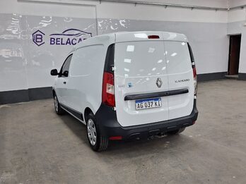 RENAULT KANGOO FURGÓN – 2023 – 26.000 KMS