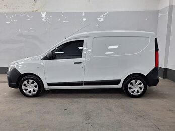 RENAULT KANGOO FURGÓN – 2023 – 26.000 KMS