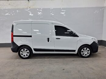 RENAULT KANGOO FURGÓN – 2023 – 26.000 KMS