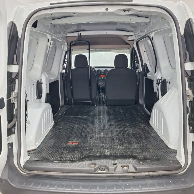 RENAULT KANGOO FURGÓN – 2023 – 26.000 KMS