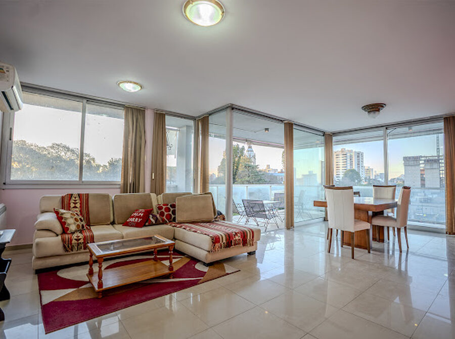VENTA DE Departamento en la Peatonal — San Martín y La Paz