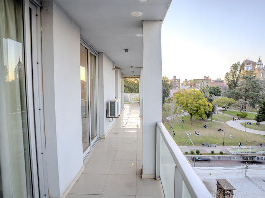 VENTA DE Departamento en la Peatonal — San Martín y La Paz