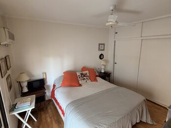 VENTA 3 DORMITORIOS CON COCHERA CENTRICO