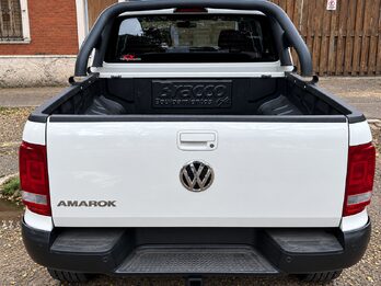 VOLKSWAGEN AMAROK 2.0TD CONFORT 4X2 AT 180HP - AÑO 2.021