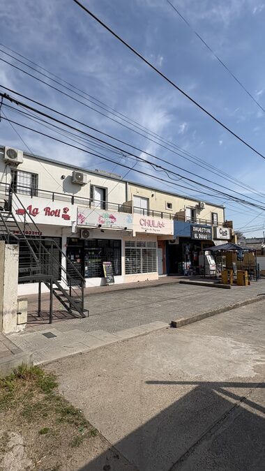 Alquilo local comercial